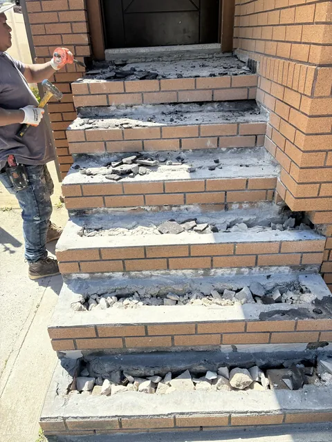 Before: front steps with treads removed